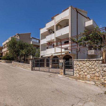 Holiday Home Krishto Trogir Kültér fotó