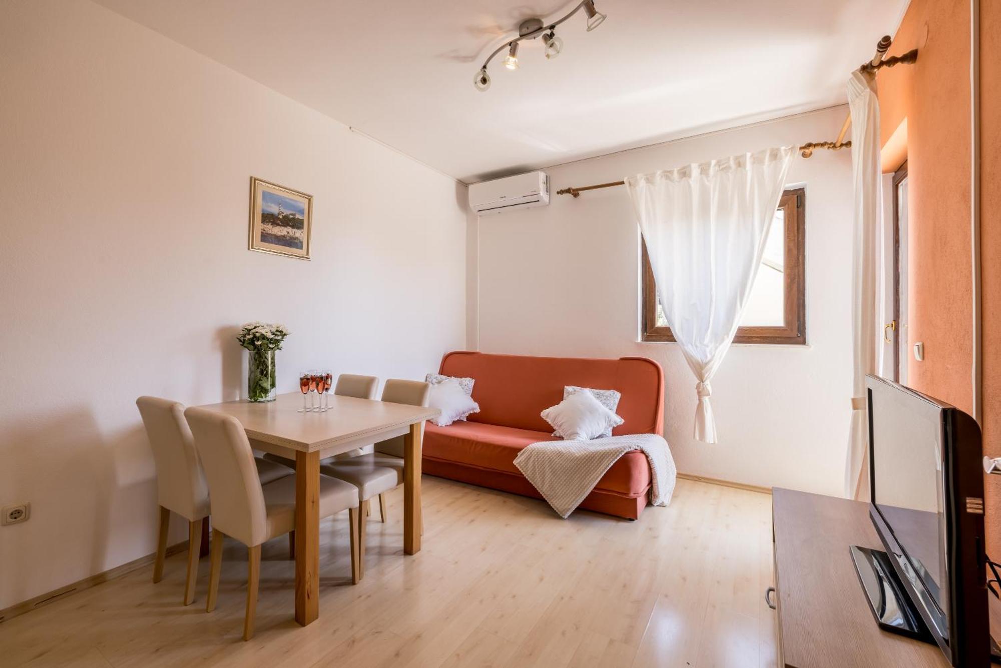 Holiday Home Krishto Trogir Kültér fotó