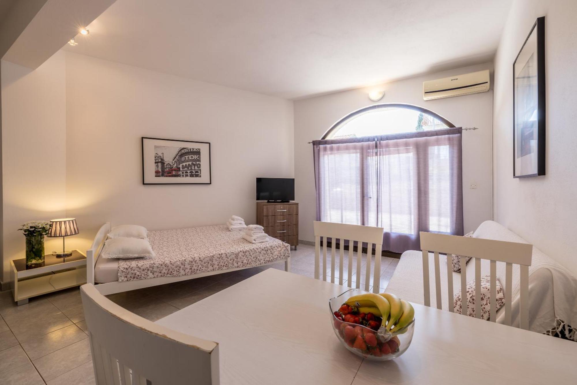 Holiday Home Krishto Trogir Kültér fotó