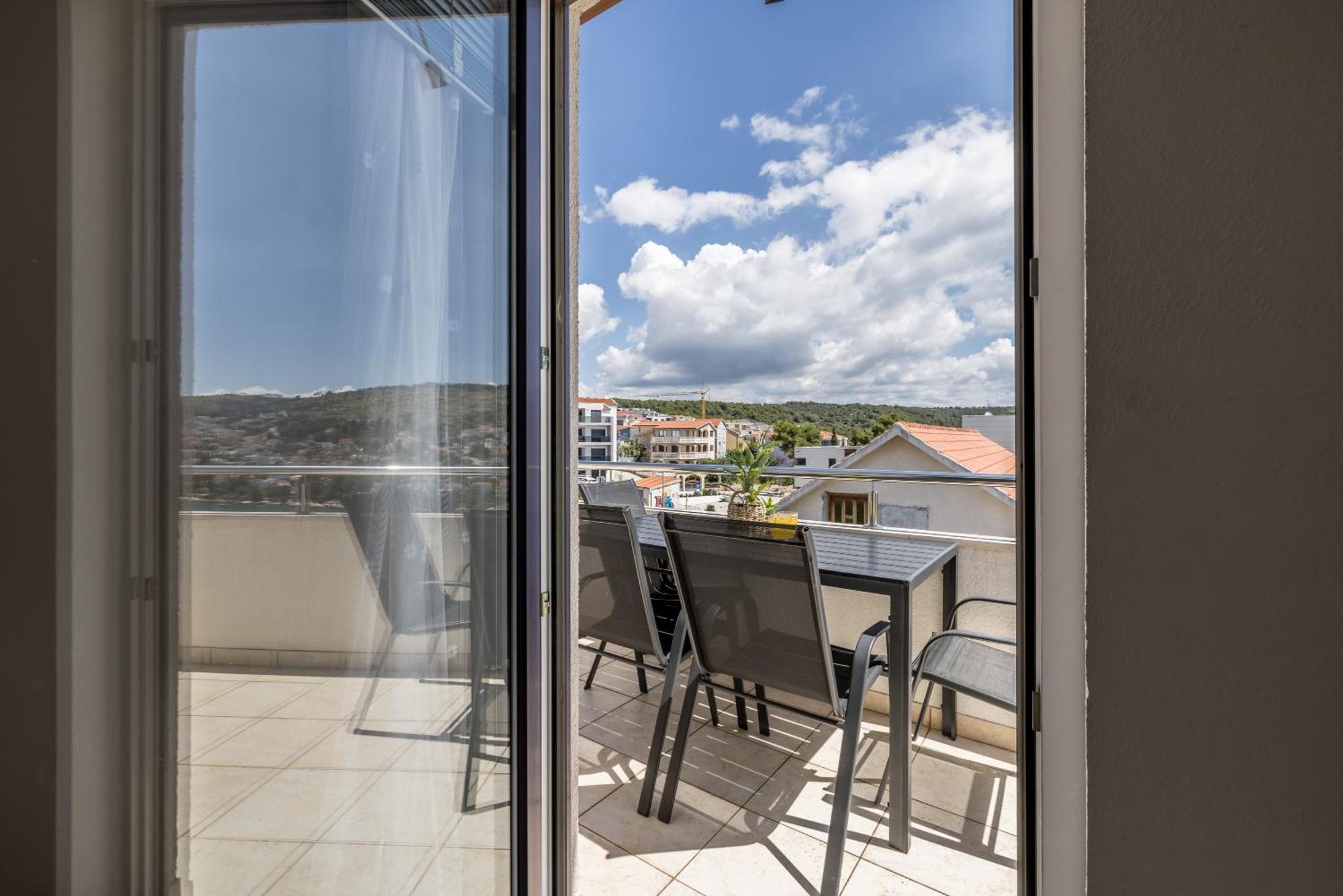 Holiday Home Krishto Trogir Kültér fotó